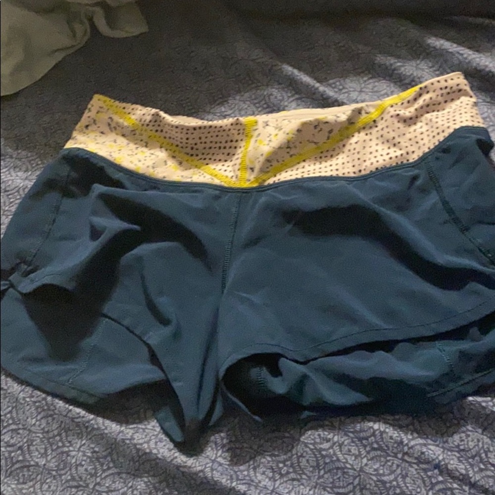Lulu size 4 running shorts